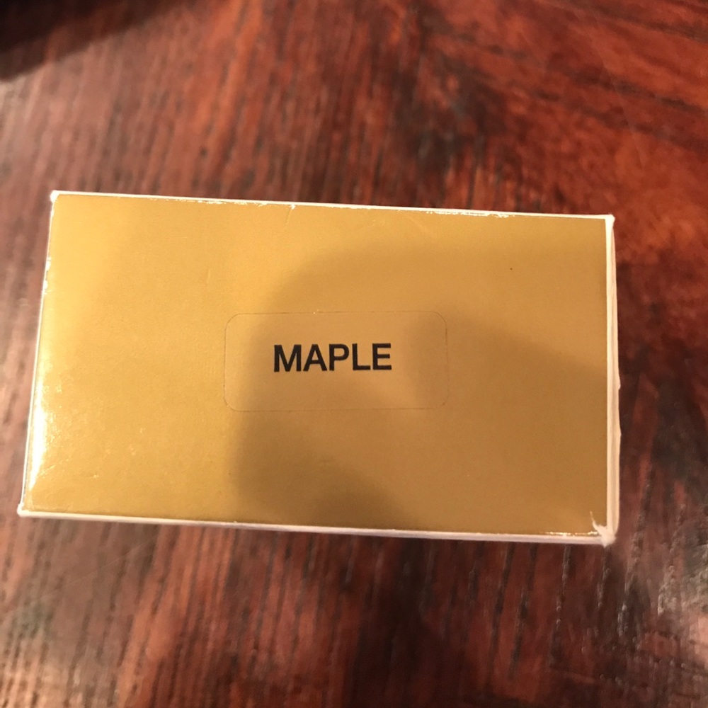 Makeup - Loose Mineral Powder - Picture 2 of 3